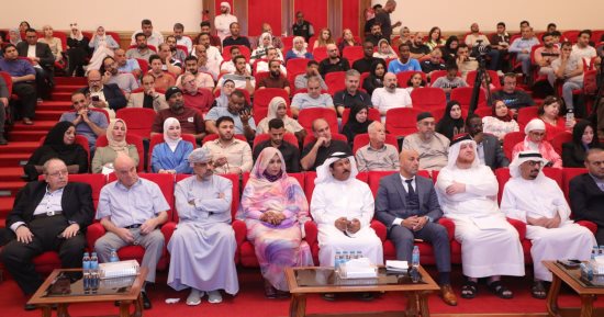 لغة أصيلة وتنوع الإيقاعات بقصائد بيت الشعر بالشارقة