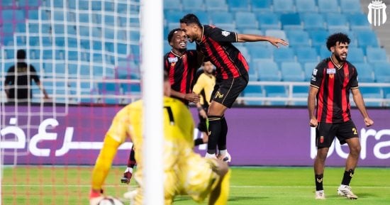 استبعاد تريزيجيه .. التشكيل الرسمي لمباراة الأهلي ضد الرياض بالدوري السعودي