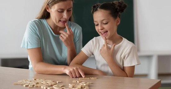 اليوم العالمى للتوعية بلغة ماكاتون.. كل ما تريد معرفته عنها