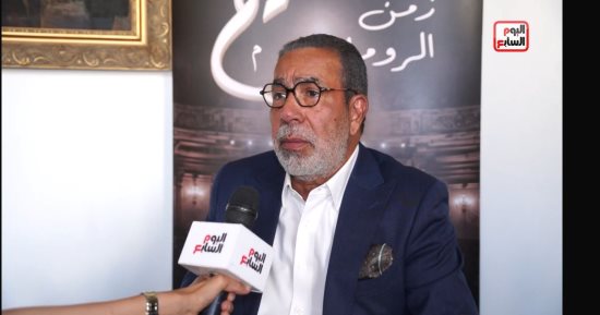 مدحت العدل يكشف تفاصيل قصة حب عبد الحليم وسعاد حسنى فى مسرحية حليم