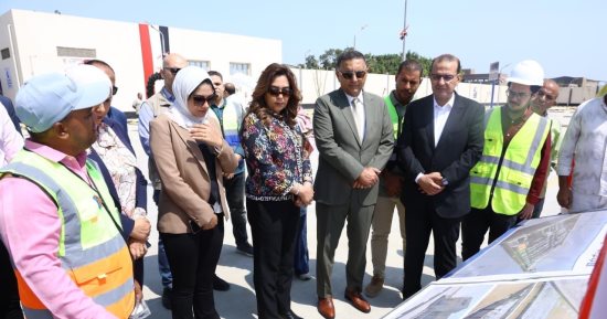 منال عوض ومحافظ القليوبية يفتتحان وحدة احتجاز المضبوطات ومركبات التكهين بالخانكة