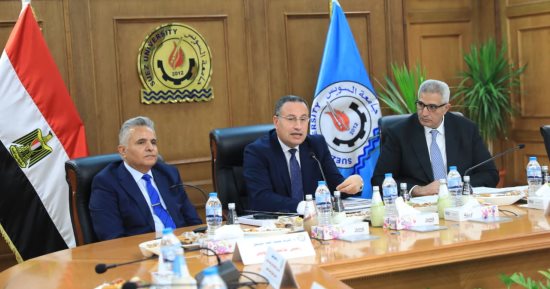 وزير التعليم العالى يوجه الجامعات بالاستعداد المبكر للعام الدراسي الجديد 