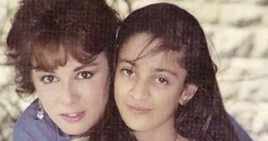 يسرا تنعى ابنة نجلاء فتحى وتعتذر عن عدم حضور جنازتها لوجودها خارج مصر
