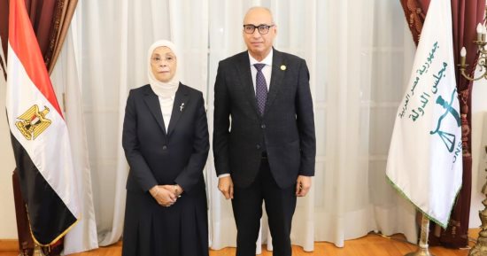 رئيس مجلس الدولة يستقبل رئيسة هيئة النيابة الإدارية لتقديم التهنئة
