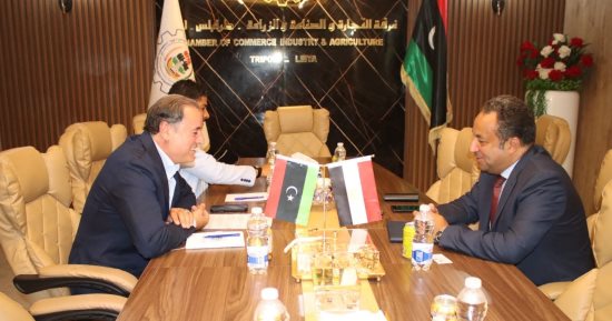 التمثيل التجارى يبحث مع غرفة تجارة طرابلس تعزيز التعاون الاستثمارى بين مصر وليبيا