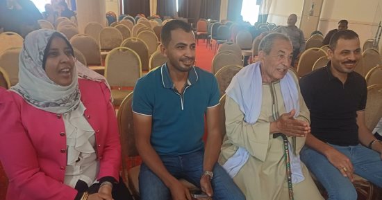 فرحة وزغاريد.. أسرة بالكامل من 4 أفراد تفوز فى قرعة الحج بأسيوط