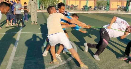 مراكز شباب بنى سويف تعيد إحياء الألعاب الريفية.. شد الحبل واختراق الضاحية يجذبان الأطفال والشباب داخل قرى المحافظة.. ووكيل وزارة الشباب بالمحافظة: ندعم الأنشطة الرياضية للنشء والشباب واكتشاف المواهب.. صور