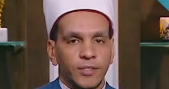ما حكم الوضوء فى الحمام؟ أمين الفتوى يجيب
