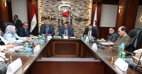 محافظ سوهاج يلتقى النواب ويشدد على أهمية التنسيق لدعم المشروعات التنموية