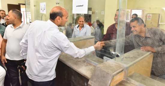 محافظ أسيوط يتابع جاهزية مجمع خدمات المواطنين بديروط الشريف