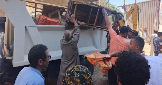 محافظ سوهاج: تحرير 245 مخالفة فى حملة لرفع الإشغالات وتيسير حركة المرور بساقلتة