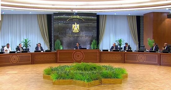رئيس الوزراء: كرتونة البيض بـ70 جنيها فى معارض "أهلا مدارس".. فيديو