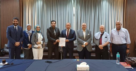 طب قصر العيني تجدد شهادتي الأيزو لنظام إدارة الجودة وإدارة المؤسسات التعليمية
