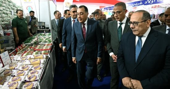 رئيس الوزراء يفتتح المعرض الرئيسى لـ"أهلًا مدارس" بالجيزة.. مدبولي: المعارض توفر المستلزمات المدرسية بأسعار مناسبة تنفيذا لتوجيهات الرئيس السيسى.. وزير التموين: التخفيضات على المعروضات تصل إلى 25%
