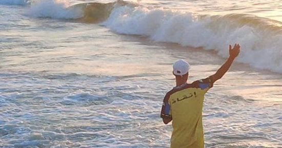 انتشار مكثف لفرق إنقاذ الشباب والرياضة على شواطئ العريش.. صور
