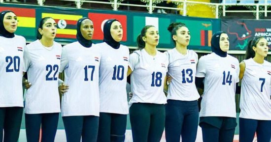 السفير المصري فى كينيا يدعو سيدات الطائرة للاحتفال بلقب أفريقيا قبل العودة
