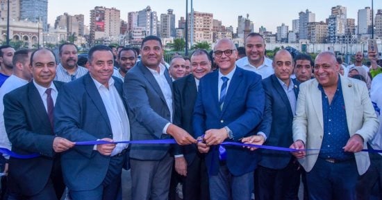هتشترى "السبلايز" منين فى إسكندرية؟.. معارض "أهلا مدارس" بـ 5 أحياء.. أماكن مخصصة داخل سوق اليوم الواحد بتخفيضات 30%.. والمحافظ: الدولة تولي اهتماما كبيرا بالأسر الأولى بالرعاية لتوفير مستلزمات المدارس.. صور