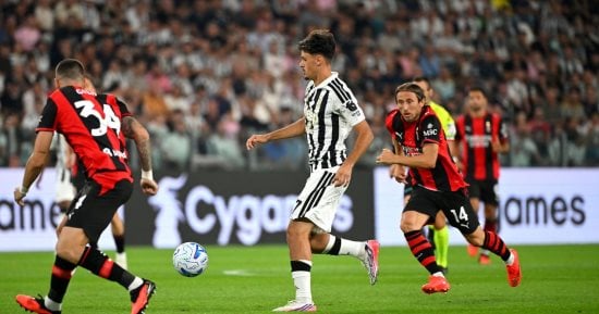 يوفنتوس ضد ميلان.. التعادل السلبي يحسم الشوط الأول في قمة الدوري الإيطالي