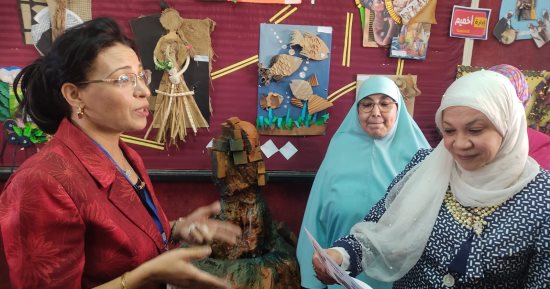 "تعليم سوهاج" تفتتح معرض مراكز تنمية قدرات التربية الفنية