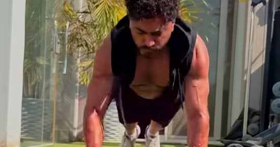  معسكر تدريبى للفنان تامر حسنى.. استعدادا لمشروعاته الفنية "الأكشن"