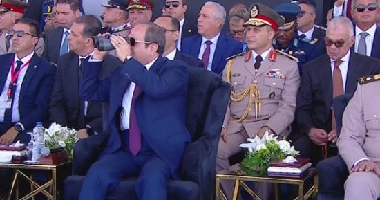 الرئيس السيسى ونظيره القبرصى يشاهدان عروضا جوية متميزة فى العلمين