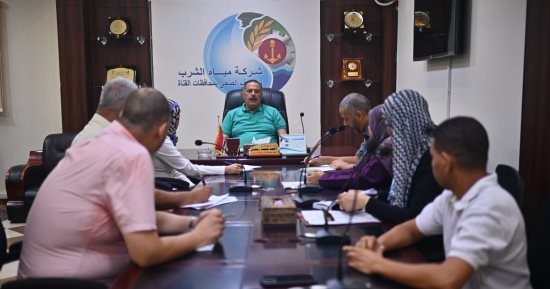 مياه القناة تناقش توصيات «القابضة» بشأن مشروعات حياة كريمة وخطط التشغيل