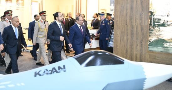 عروض جوية مبهرة.. فعاليات افتتاح معرض العلمين للطيران بحضور الرئيس السيسى