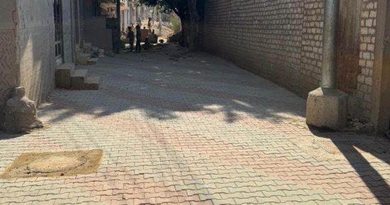 محافظ سوهاج: تركيب إنترلوك بقرية أم دومة فى طما ضمن رفع كفاءة الشوارع