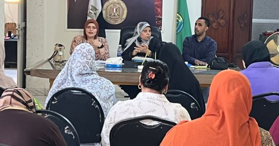 محافظ الإسماعيلية يوجه بالتوسع فى نشر ثقافة العمل الحر ودعم الشباب والمرأة المعيلة