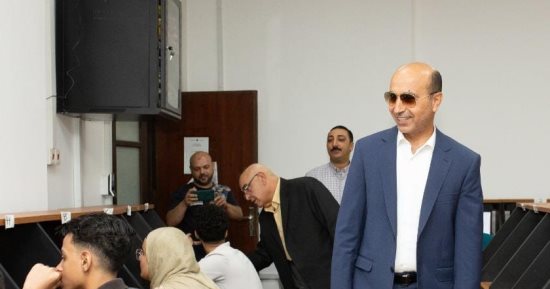رئيس جامعة دمنهور يتفقد امتحانات «منحة علماء المستقبل».. صور