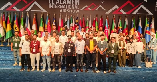 طلاب كلية الهندسة بجامعة دمنهور يشاركون فى فعاليات معرض العلمين للطيران 2026