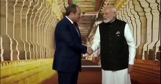 الرئيس السيسى من البريكس: الأمن والتنمية واستقرار الملاحة الدولية أولوية لمصر