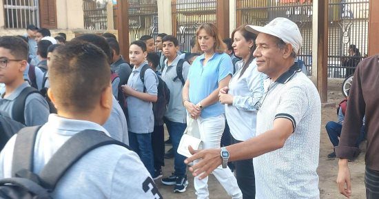 رسالة تهنئة من وكيل تعليم الأقصر للعاملين والطلبة والتلاميذ بالعودة للعام الدراسي