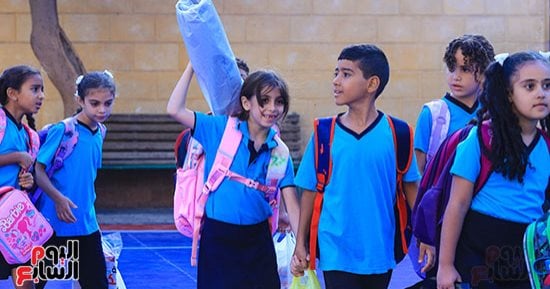 رجعوا التلامذة يا عم حمزة للجد تانى.. انطلاق الدراسة بالعام الجديد