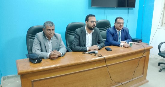 صحة سوهاج تناقش تطوير خدمات الرعاية الأساسية وتنمية الأسرة بمراكز المحافظة