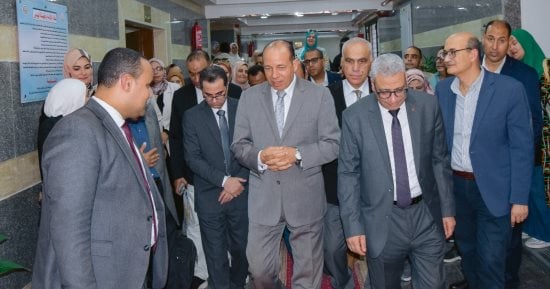 رئيس جامعة المنصورة يفتتح مبنى بالمدينة الجامعية للطالبات بسعة 215 طالبة بعد تطويره