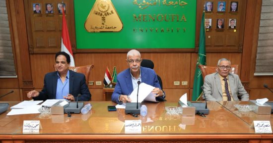رئيس جامعة المنوفية يتابع معدلات تنفيذ المشروعات ويشدد على الالتزام بمعايير الجودة