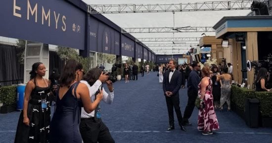 بدء توافد نجوم الفن على حفل توزيع جوائز Emmy .. صور