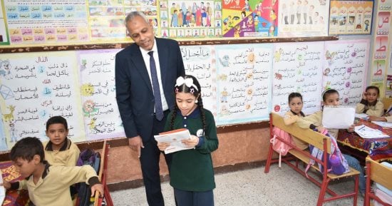 وكيل تعليم سوهاج يتفقد مدارس جهينة لمتابعة انتظام الدراسة.. صور  