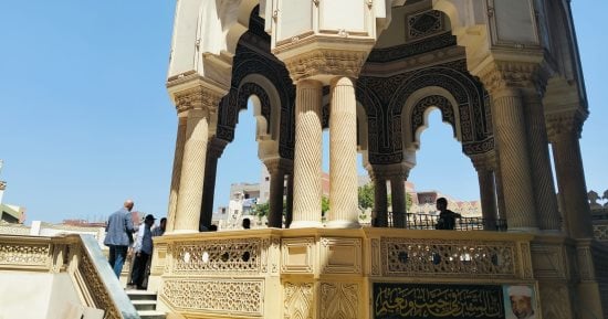 اللمسات الأخير لتطوير ضريح الإمام الشعراوى بدقادوس قبل افتتاحه