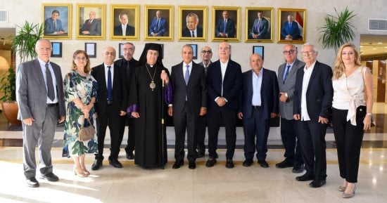 وزير الخارجية يستقبل رموزًا لمصريين من أصول أرمينية