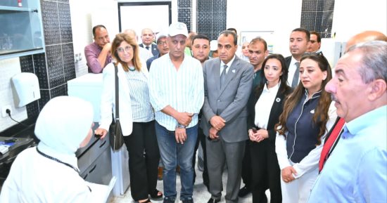 محافظ البحيرة تفتتح مشروع الصرف صحى بالمعدية بتكلفة 400 مليون جنيه