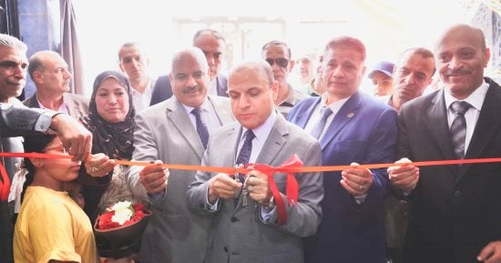 محافظ الغربية يفتتح المخبز الآلى بقطور ويعيد تشغيله بطاقة 7900 رغيف يوميا