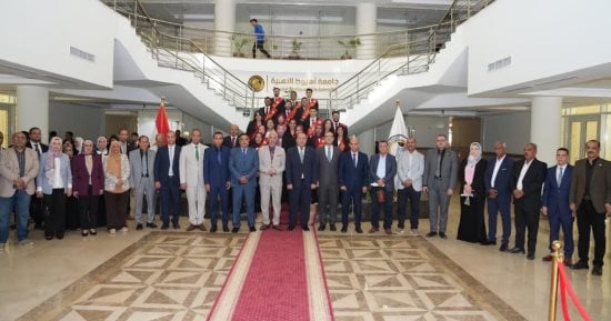 بروح الانتماء وتحية العلم.. جامعة أسيوط الأهلية تبدأ العام الجامعي الجديد