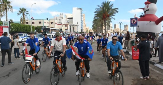 احتفالا بالعيد القومى.. محافظ البحيرة تطلق إشارة البدء لماراثون الشباب برشيد 