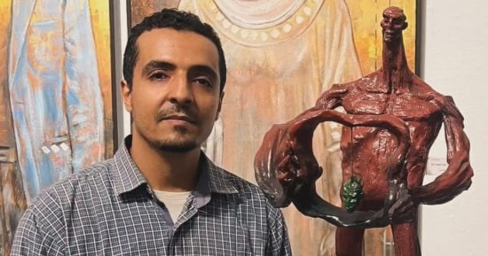 بعد فوزه بجائزة النحت.. على نبيل يجسد الصراع الداخلي ومحاولة تحقيق التوازن