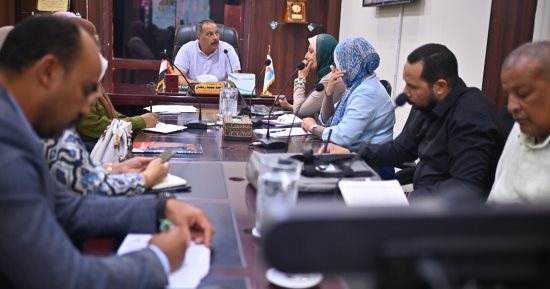 مياه القناة تتابع مستهدفات مأمونية مياه الشرب والصرف وتستعرض خطة العام المالى 2026/2027