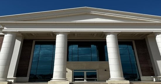 مجلس أمناء جامعة الإسكندرية الأهلية يعقد اجتماعه الأول للعام 2026/2027
