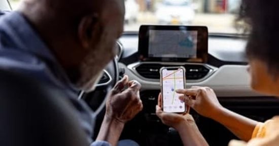 كيفية التبديل بين هاتفين على CarPlay بسهولة؟  