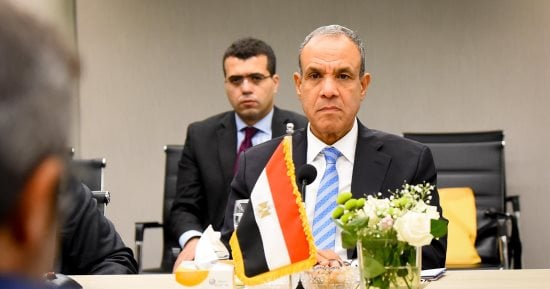 لقاءات مكثفة لوزير الخارجية في نيويورك.. عبد العاطي يبحث مع مسعد بولس الأوضاع بالسودان وليبيا.. ويؤكد ضرورة تهيئة الأجواء لإيجاد حلول سياسية من خلال الحوار.. ويستعرض الخطط الوطنية لتحقيق أهداف التنمية المستدامة